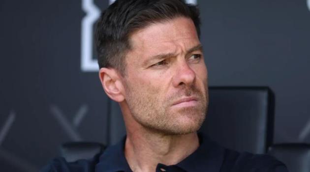 Ảnh bài viết Barcelona 2-0 Osasuna: CĐV "troll" Real Madrid, Xabi Alonso bị chế giễu