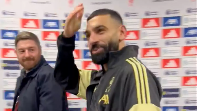 Ảnh bài viết Salah phá kỷ lục Rooney: Phản ứng tại Liverpool gây bão mixed zone