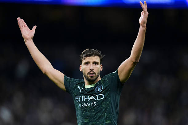 Ruben Dias mong muốn Manchester City tiếp tục cải thiện phong độ.