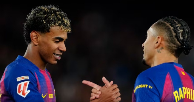 Yamal và Raphinha chơi chói sáng.