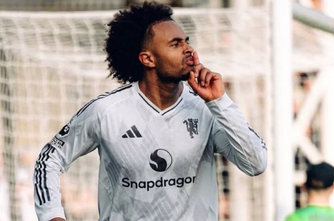 Ảnh bài viết Roma đẩy nhanh đàm phán chiêu mộ Joshua Zirkzee từ Manchester United