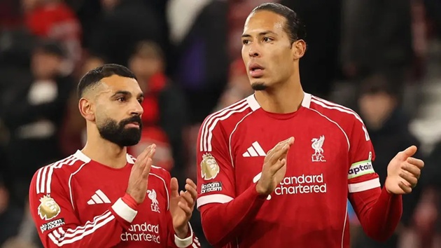 Van Dijk mừng v&igrave; Salah trở lại thi đấu cho Liverpool