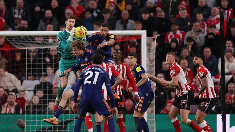 Ảnh bài viết Sunderland 1-0 Newcastle: Bàn phản lưới nhà quyết định Derby Đông Bắc