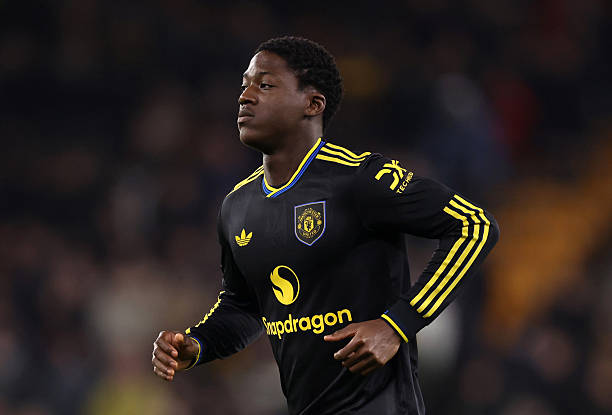 Ảnh bài viết Chuyển nhượng sáng 15/12: Man United ngăn Mainoo rời CLB; Tottenham sẵn sàng chia tay Johnson