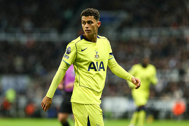 Tottenham Hotspur sẵn sàng chia tay Brennan Johnson.