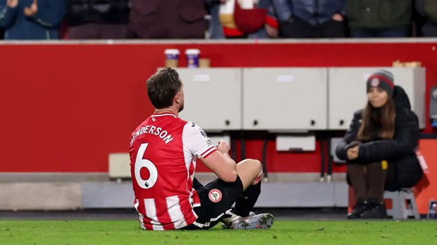 Ảnh bài viết Jordan Henderson ghi bàn đầu tiên cho Brentford, tri ân Diogo Jota