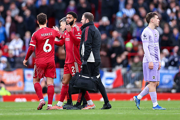 Liverpool buộc phải h&agrave;nh động v&igrave; chấn thương của Gomez.