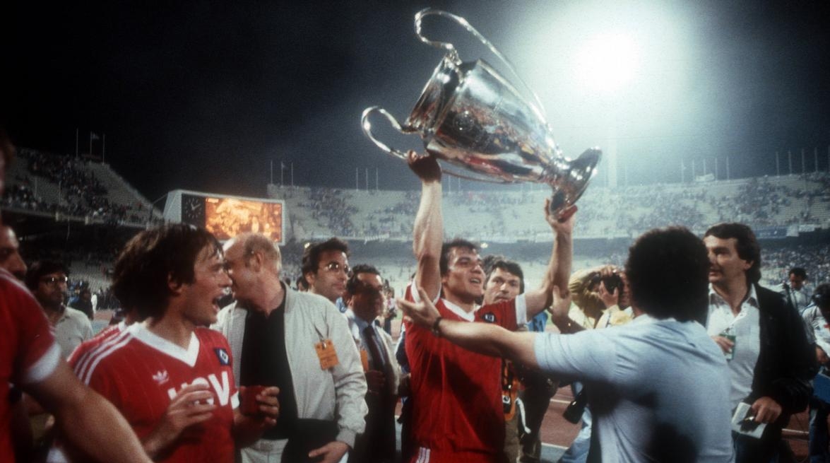 Hamburger SV từng vô địch Bundesliga và Cúp C1 châu Âu.