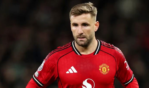 Ảnh bài viết Luke Shaw bị chỉ trích nặng nề sau thảm họa trước Bournemouth