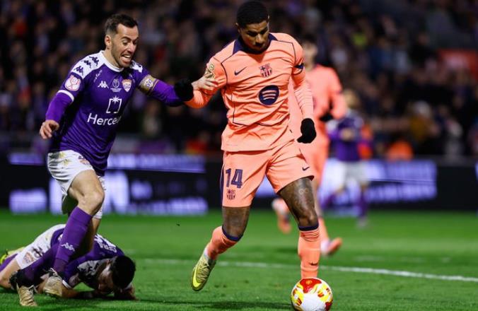 Rashford xứng đáng được Barca mua đứt.