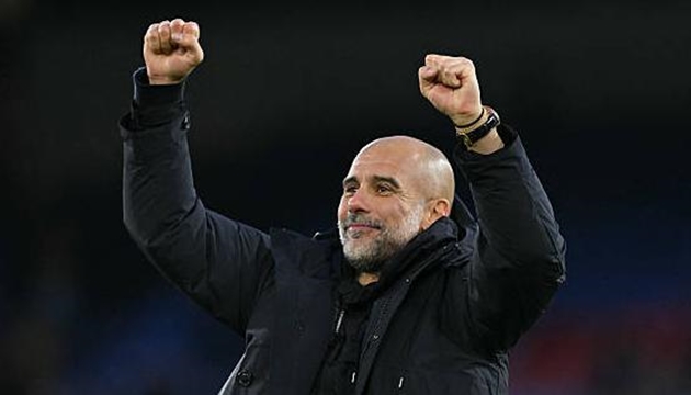 Một m&ugrave;a giải thất bại đ&atilde; đ&aacute;nh thức &yacute; ch&iacute; của Pep Guardiola.