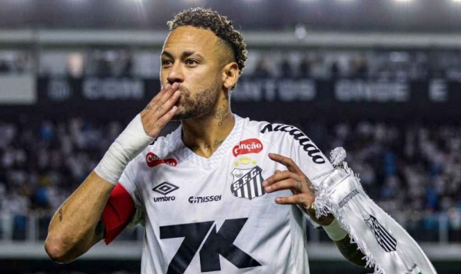 Neymar trong màu áo Santos.