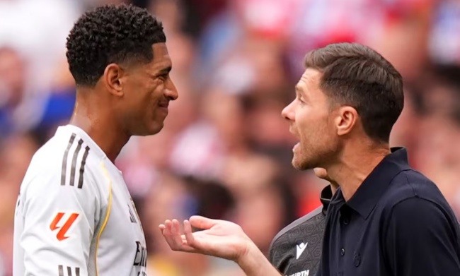 Alonso và Bellingham.