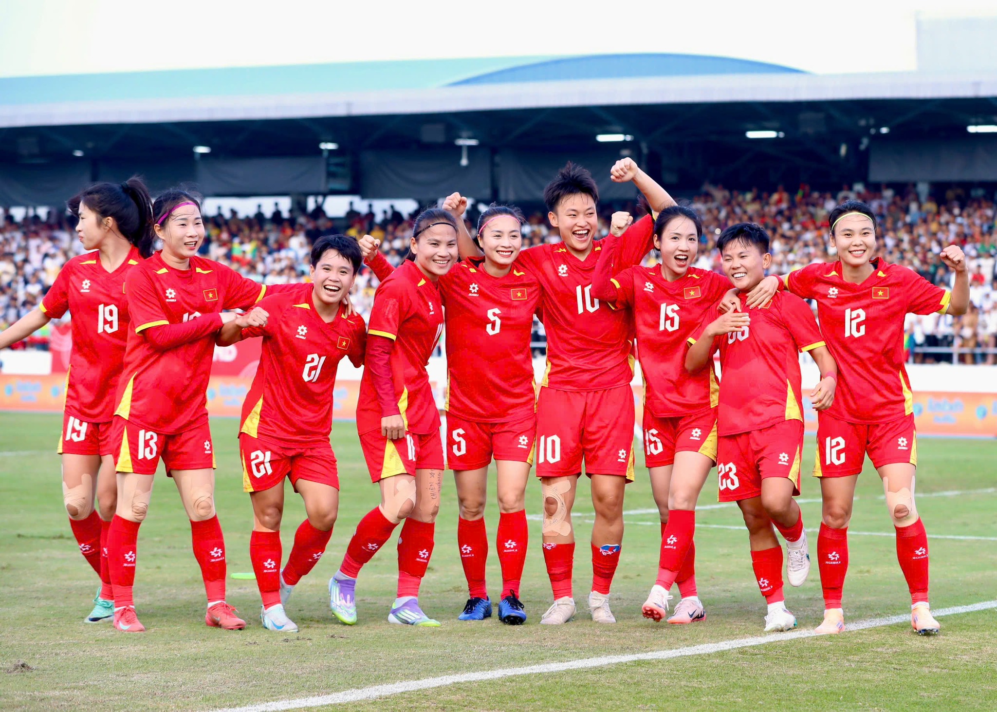 Tuyển nữ Việt Nam đang đứng trước thời khắc lịch sử tại SEA Games. Ảnh: VFF.