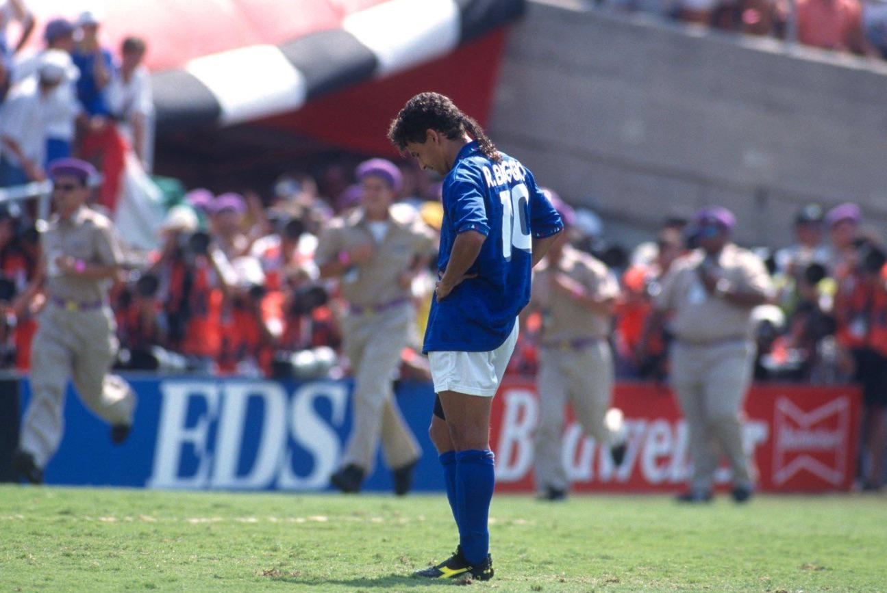 Ảnh bài viết Ký ức World Cup 1994: Bóng lưng cô độc của "đuôi ngựa thần thánh" và mùa hè Pasadena nghiệt ngã