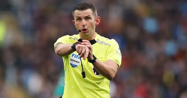Ảnh bài viết Ngoại hạng Anh: Man United lo ngại Michael Oliver bắt chính trận gặp Aston Villa