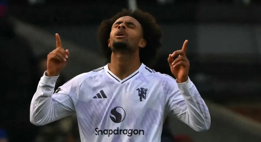 Joshua Zirkzee cần cải thiện khả năng săn bàn.