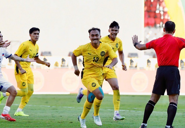 U22 Malaysia một lần nữa vươn lên dẫn trước sau bàn phản lưới nhà.