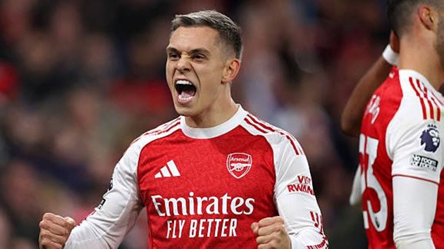 Leandro Trossard tỏa sáng trong màu áo Arsenal mùa này.