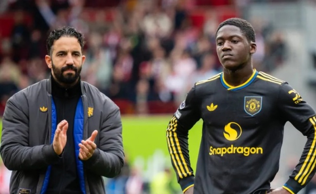 Ảnh bài viết MU trước ngã rẽ chiến thuật: Amorim buộc phải phá bỏ 3-4-2-1 quen thuộc