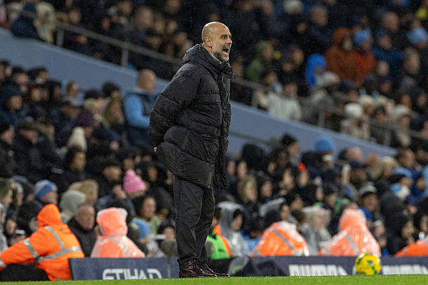 Pep Guardiola cho biết c&oacute; thể rời Manchester City l&uacute;c đ&atilde; 75 hoặc 76 tuổi.