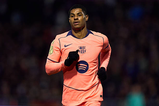 Barcelona muốn mua đứt Marcus Rashford.