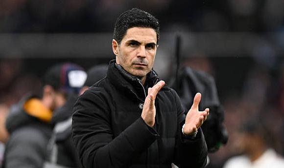 Mikel Arteta v&agrave; c&aacute;c học tr&ograve; được đ&aacute;nh gi&aacute; cao hơn Everton.