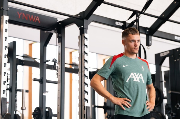 Wirtz đang nỗ lực tập luyện để cải thiện thể chất.