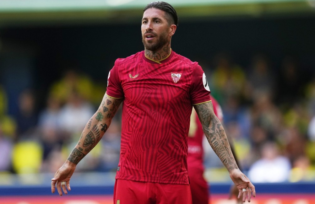 Ảnh bài viết 3 cầu thủ từng khoác áo Real Madrid lẫn Sevilla: Ramos, Isco và Zamorano