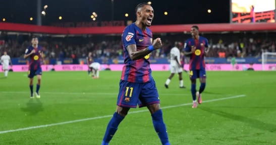 Ảnh bài viết Hansi Flick chỉ trích FIFA Best XI, Raphinha bị loại gây tranh cãi