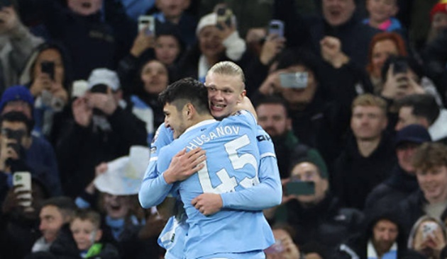 Sát thủ Na Uy có duyên với mành lưới của West Ham