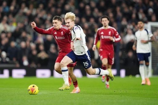 Wirtz thi đấu năng nổ.