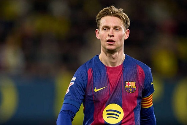 De Jong là hạt nhân trong lối chơi của Barca.