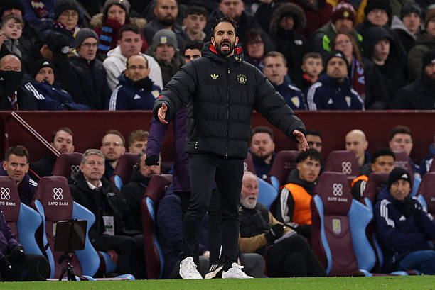 &Aacute;p lực vẫn đang đ&egrave; nặng l&ecirc;n Amorim.