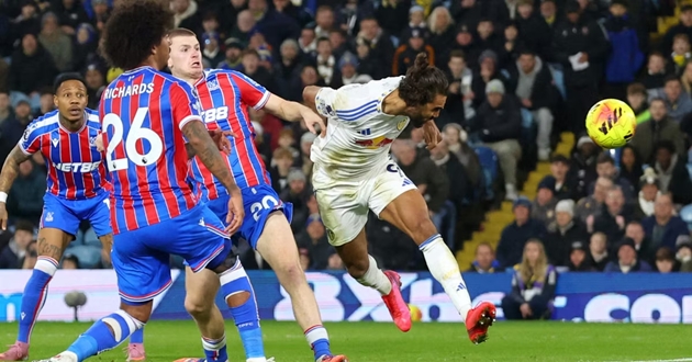 Leeds United nỗ lực để ở lại với giải Ngoại hạng Anh.