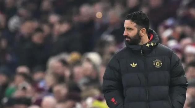 Ảnh bài viết Manchester United thiếu người thay đổi trận đấu, Amorim đối mặt thử thách