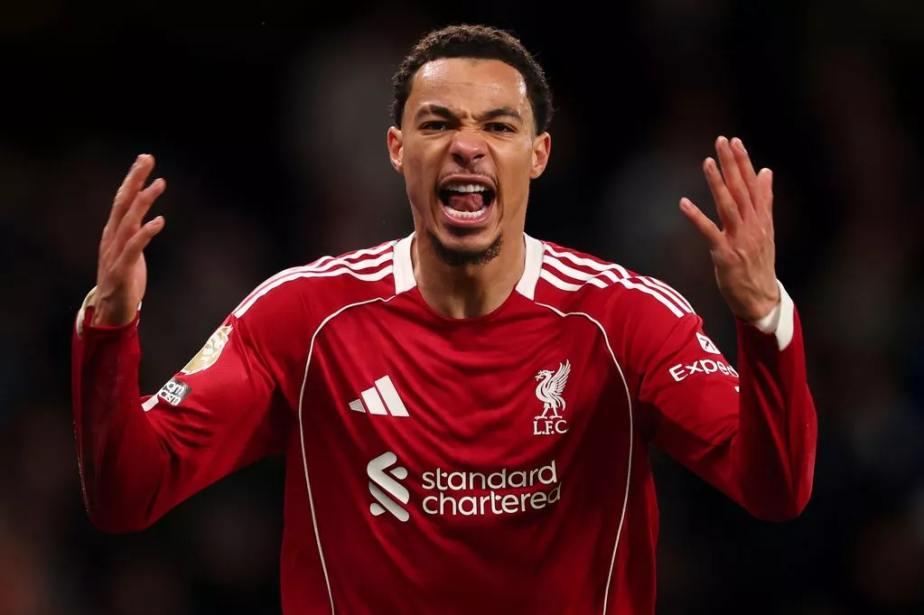 Ảnh bài viết Rooney khen Ekitike là thương vụ hay nhất Ngoại hạng Anh hè 2025