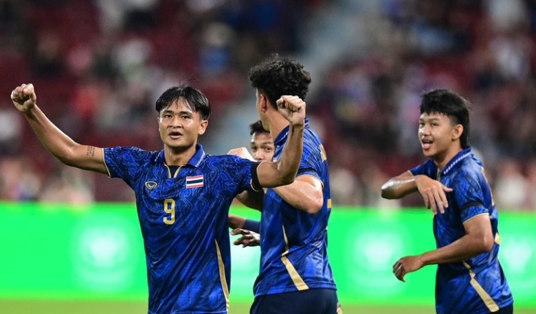 Các cầu thủ trẻ của Thái cần thêm nhiều cơ hội để cọ xát.