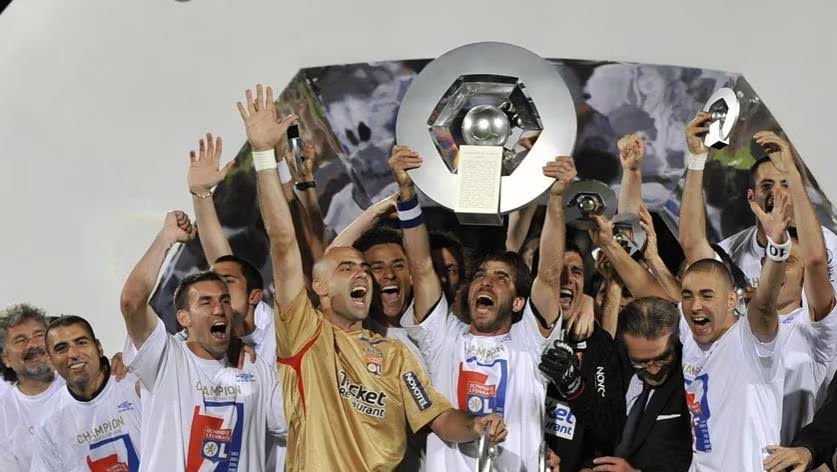 Olympique Lyonnais từng có chuỗi kỷ lục 7 lần liên tiếp vô địch giải VĐQG Pháp.