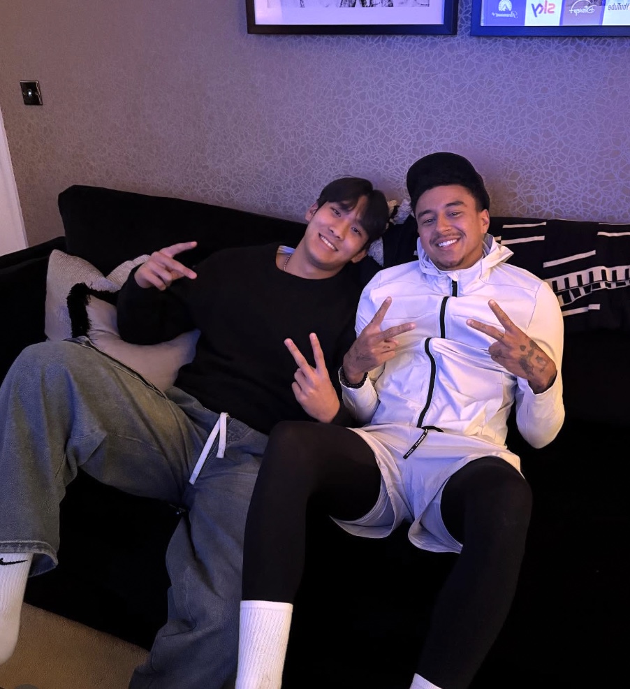 Lingard có mối quan hệ thân thiết với người đồng đội Ham Sun-woo