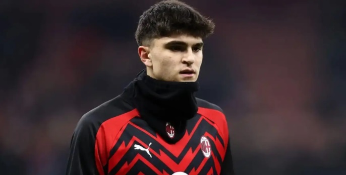 Davide Bartesaghi được Arsenal theo d&otilde;i.