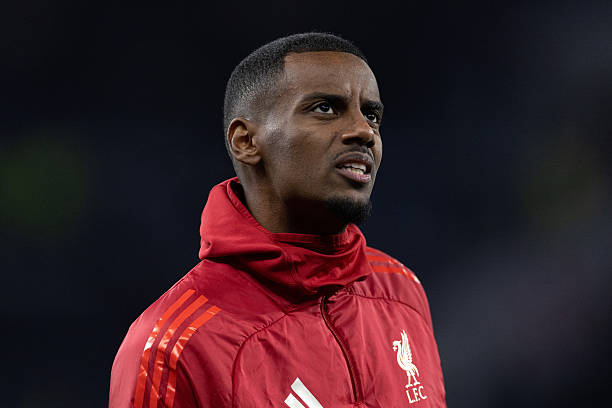 Alexander Isak gửi lời cảm ơn tới các CĐV Liverpool vì đã động viên anh giữa những thời điểm khó khăn.