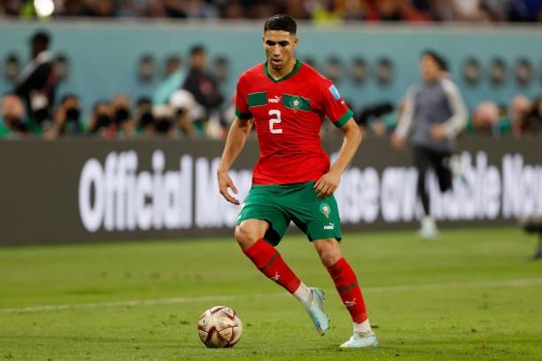 Achraf Hakimi l&agrave; ng&ocirc;i sao s&aacute;ng nhất tuyển Morocco hiện tại, từng lọt v&agrave;o top 30 danh s&aacute;ch đề cử Quả b&oacute;ng v&agrave;ng 2025.