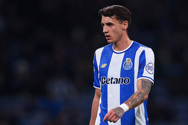 Ảnh bài viết Arsenal và quyết định đúng đắn khi để Kiwior đến Porto