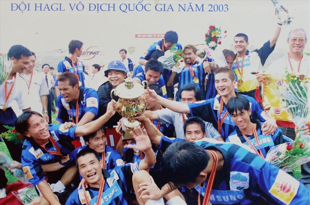 Ho&agrave;ng Anh Gia Lai từng c&oacute; 2 lần li&ecirc;n tiếp v&ocirc; địch V-League ở m&ugrave;a 2003 v&agrave; 2004.