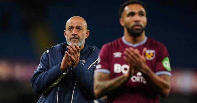 West Ham đang nỗ lực hết sức để ho&agrave;n tất c&aacute;c thương vụ chuyển nhượng sớm trong th&aacute;ng Gi&ecirc;ng