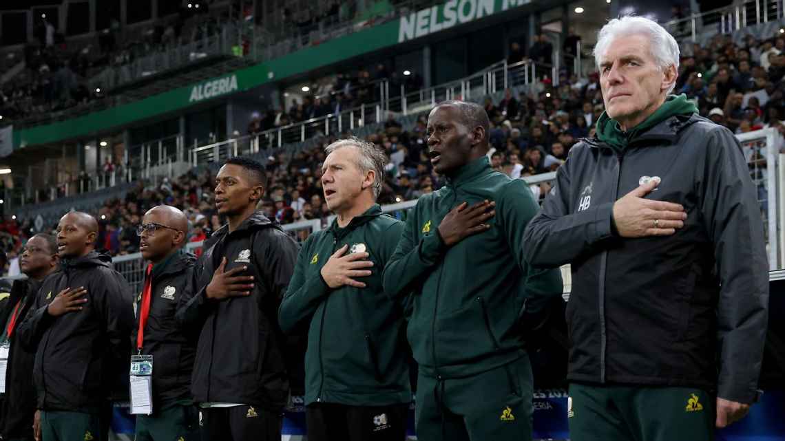 Nam Phi đang trở lại l&agrave; đội b&oacute;ng h&agrave;ng đầu ch&acirc;u lục.