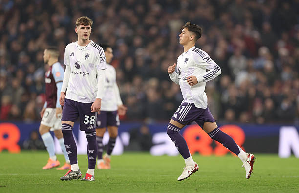 Những cầu thủ như Fletcher v&agrave; Lacey l&agrave; tương lai của Man Utd. 