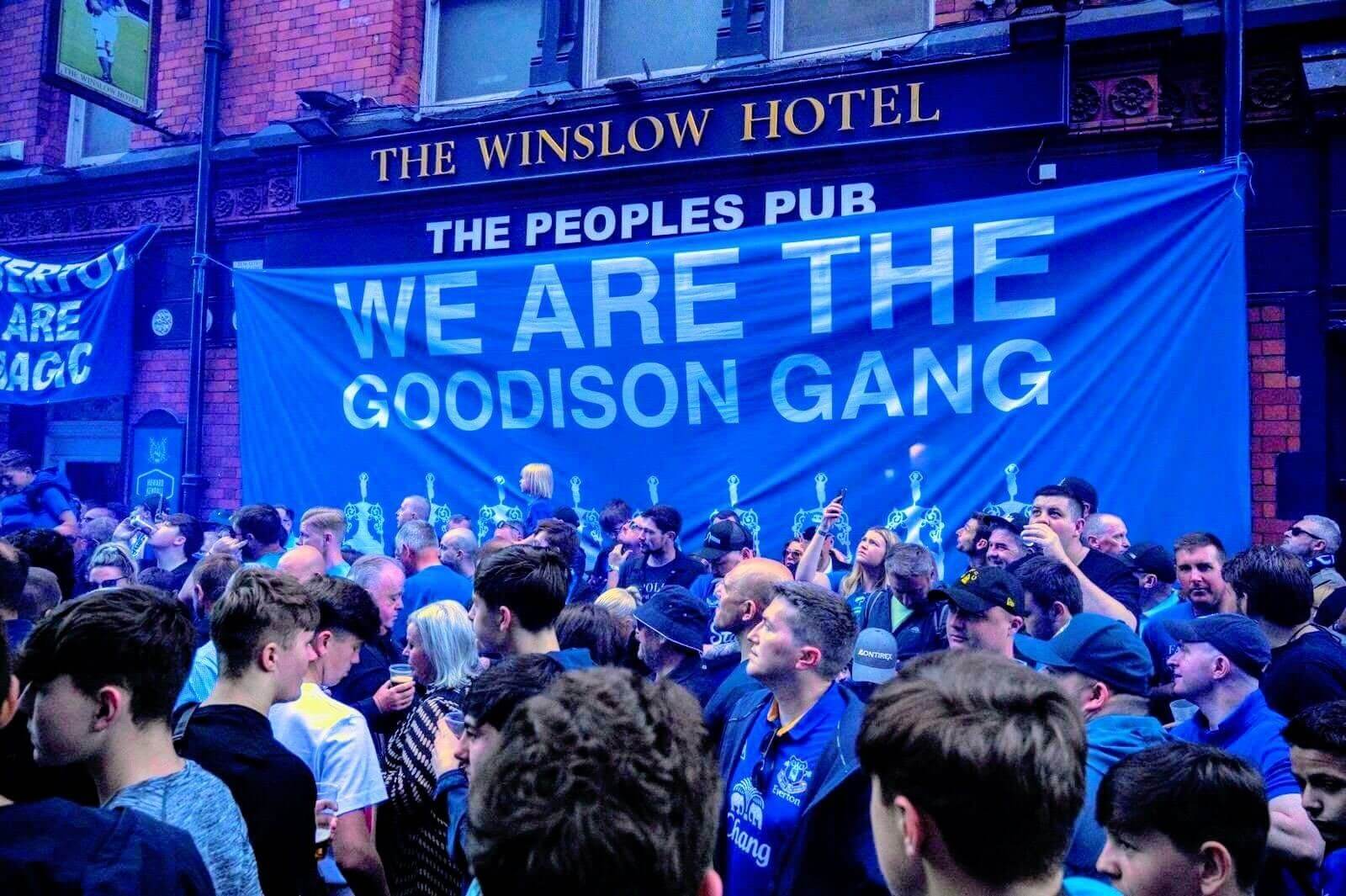 Ng&agrave;y diễn ra trận đấu của Everton b&ecirc;n ngo&agrave;i