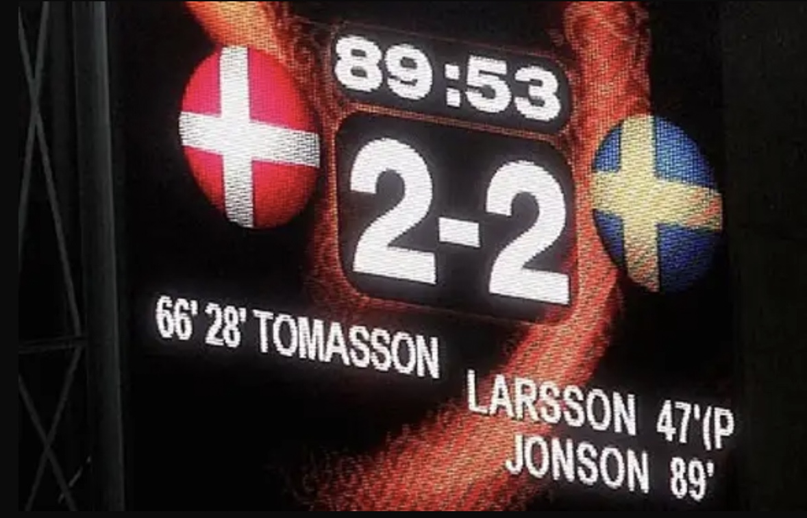 Trận h&ograve;a giữa hai đội b&oacute;ng Bắc &Acirc;u